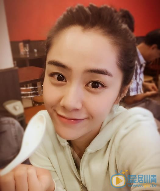 孟丽生活照 孟丽高清写真_孟丽高清剧照