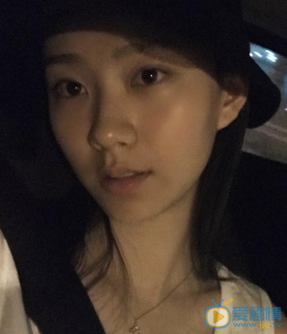 郑英辰生活照 郑英辰高清写真_郑英辰高清剧照