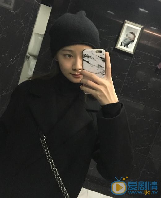 郑英辰生活照 郑英辰高清写真_郑英辰高清剧照