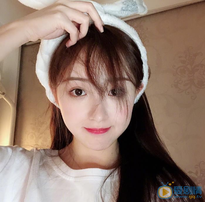 周二珂生活照 周二珂高清写真_周二珂高清剧照