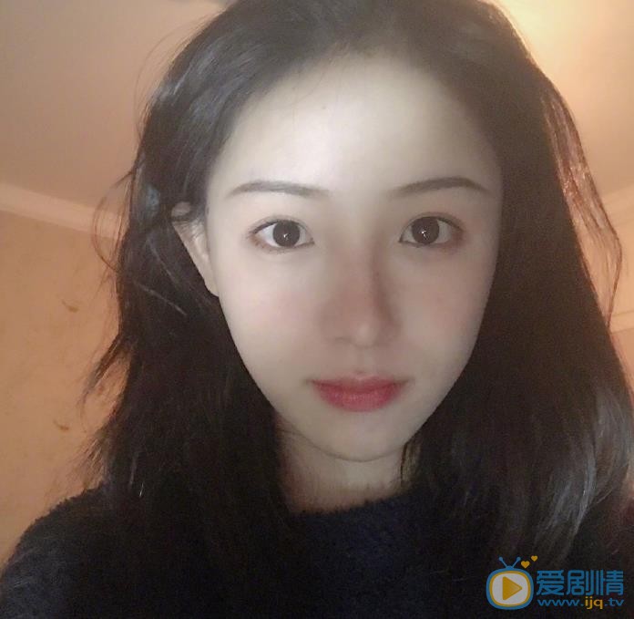 周二珂生活照 周二珂高清写真_周二珂高清剧照