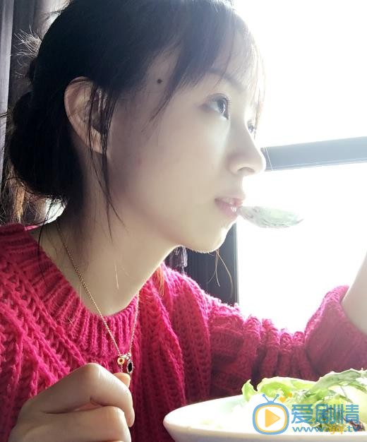 周二珂生活照 周二珂高清写真_周二珂高清剧照