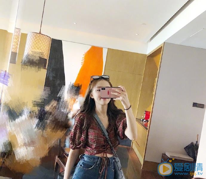周二珂生活照 周二珂高清写真_周二珂高清剧照