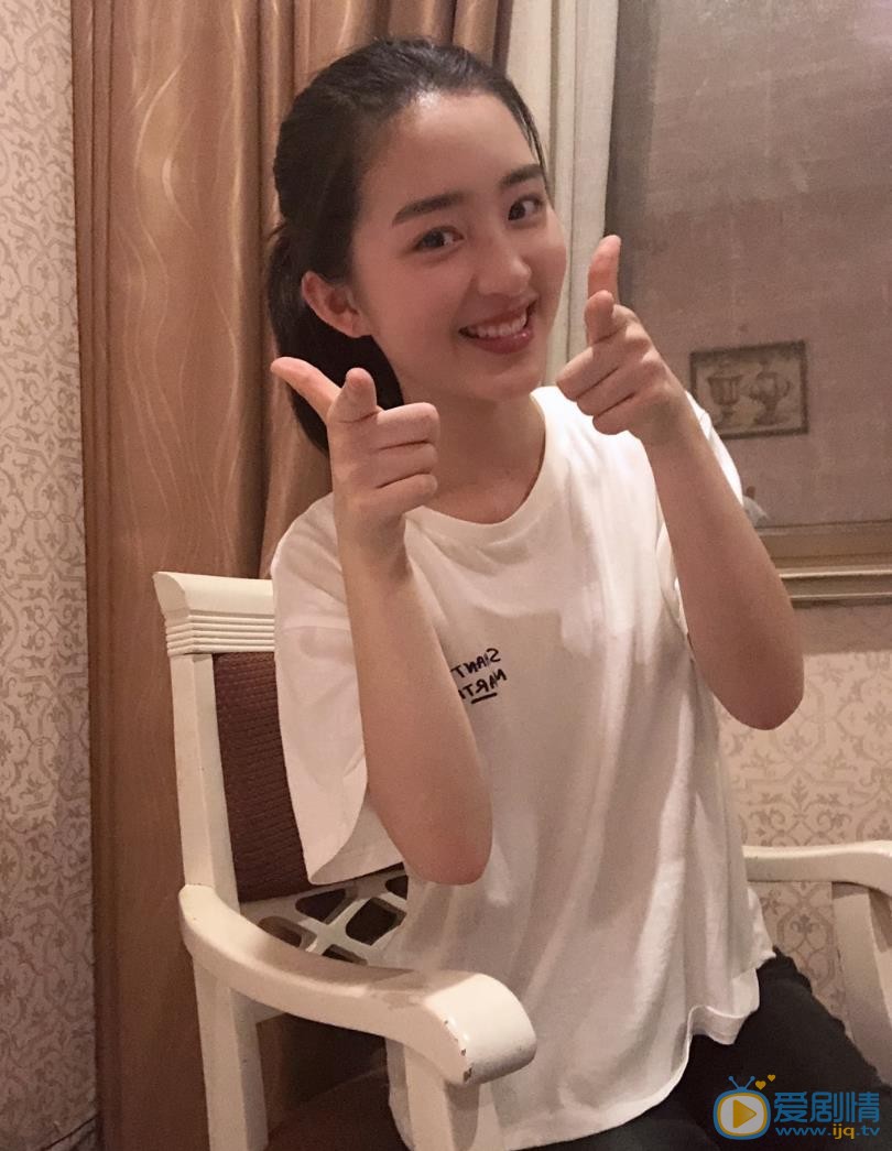 邓恩熙可爱连拍 邓恩熙高清写真_邓恩熙高清剧照