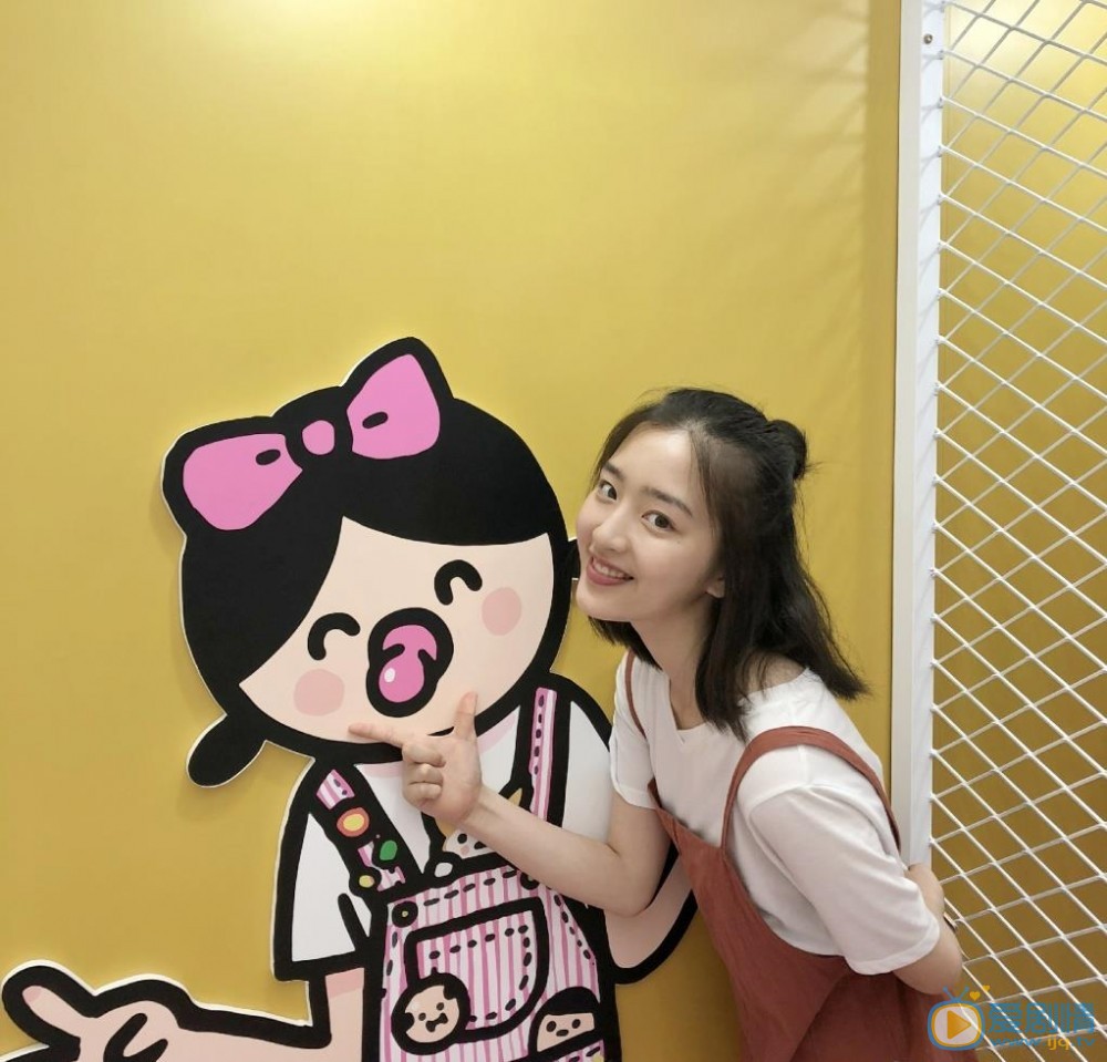 邓恩熙生活照 邓恩熙高清写真_邓恩熙高清剧照