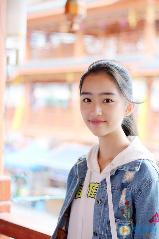 邓恩熙生活照 邓恩熙高清写真_邓恩熙高清剧照