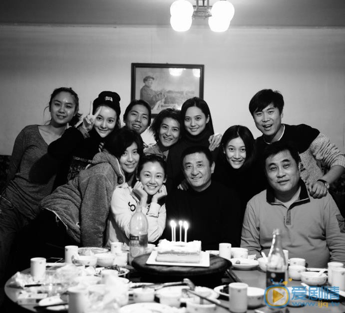 姜珮瑶朋友合照 姜珮瑶高清写真_姜珮瑶高清剧照