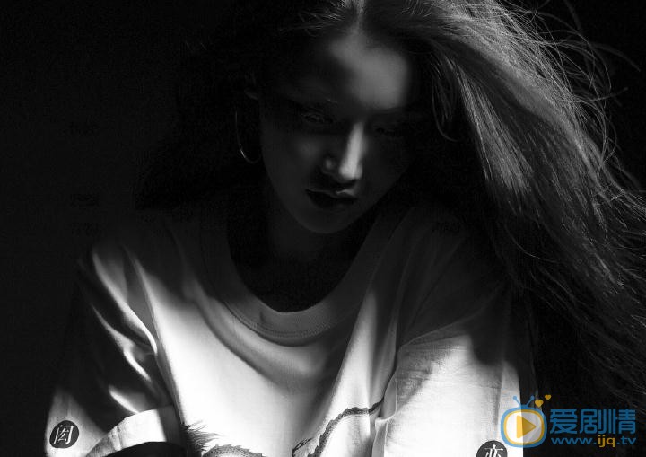 游千惠黑色写真 游千惠高清写真_游千惠高清剧照
