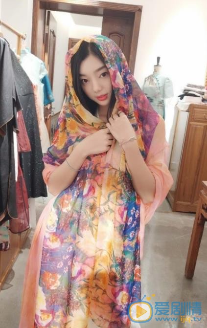李紫婷生活照 李紫婷高清写真_李紫婷高清剧照