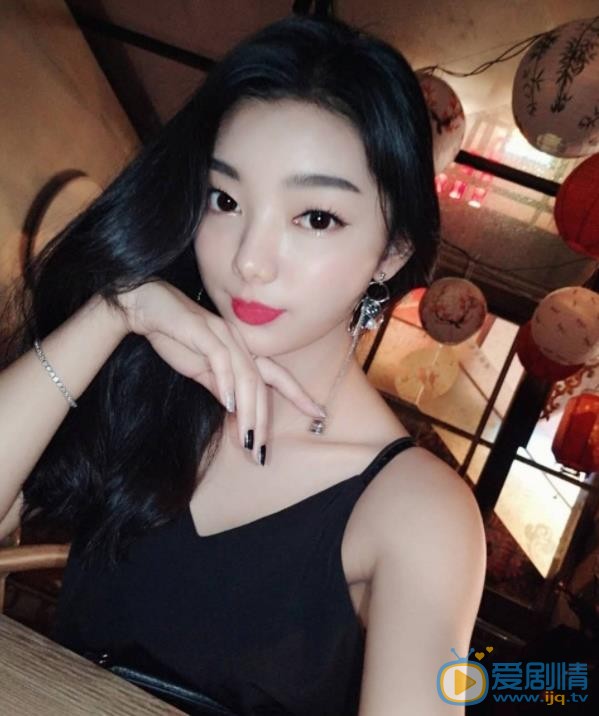 李紫婷生活照 李紫婷高清写真_李紫婷高清剧照