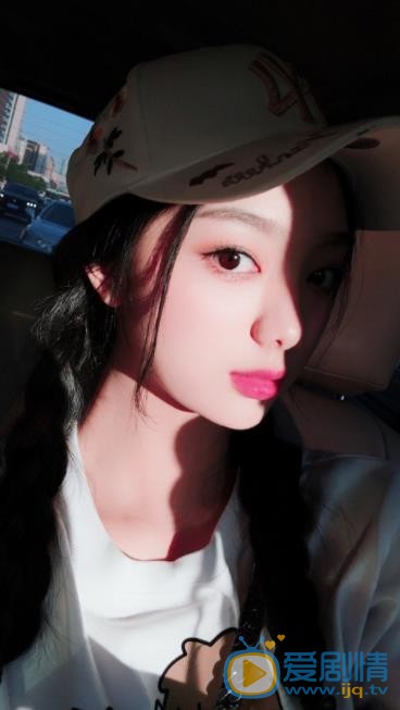 李紫婷生活照 李紫婷高清写真_李紫婷高清剧照