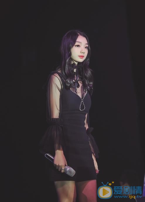 李紫婷舞台照 李紫婷高清写真_李紫婷高清剧照