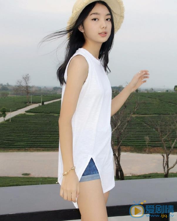 李紫婷写真照 李紫婷高清写真_李紫婷高清剧照