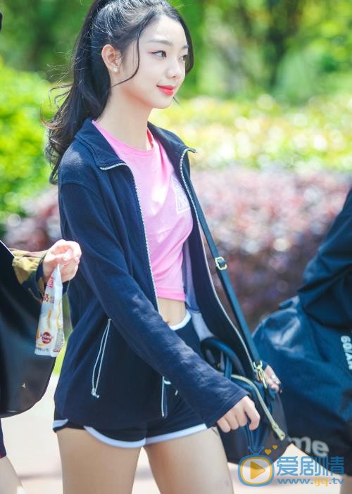 李紫婷街拍照 李紫婷高清写真_李紫婷高清剧照
