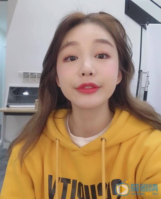 徐梦洁自拍照 徐梦洁高清写真_徐梦洁高清剧照