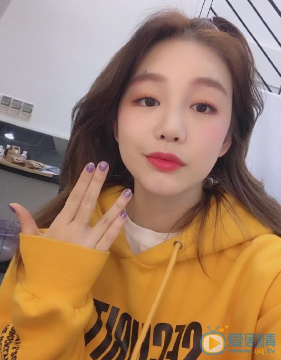 徐梦洁自拍照 徐梦洁高清写真_徐梦洁高清剧照