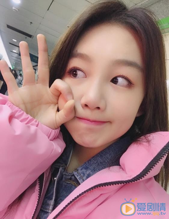 徐梦洁自拍照 徐梦洁高清写真_徐梦洁高清剧照