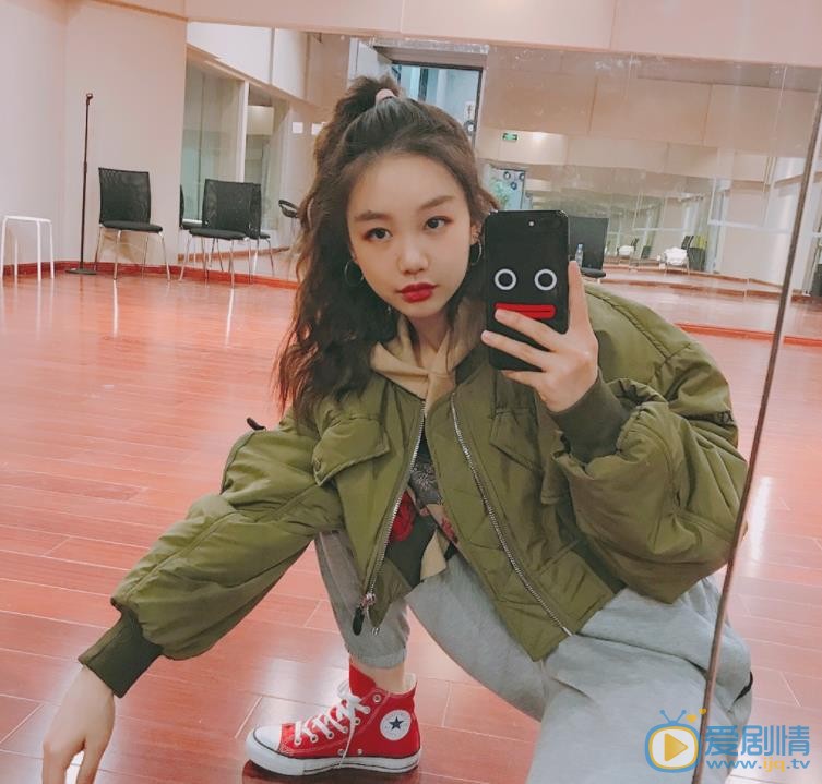 徐梦洁自拍照 徐梦洁高清写真_徐梦洁高清剧照