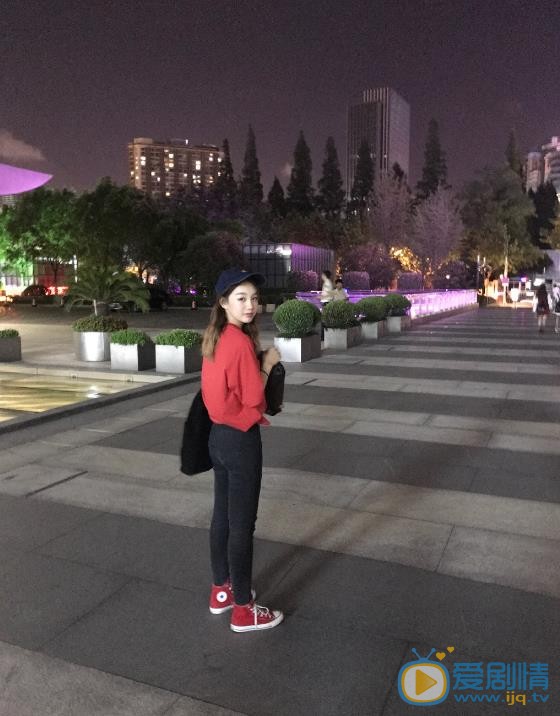 徐梦洁街拍 徐梦洁高清写真_徐梦洁高清剧照