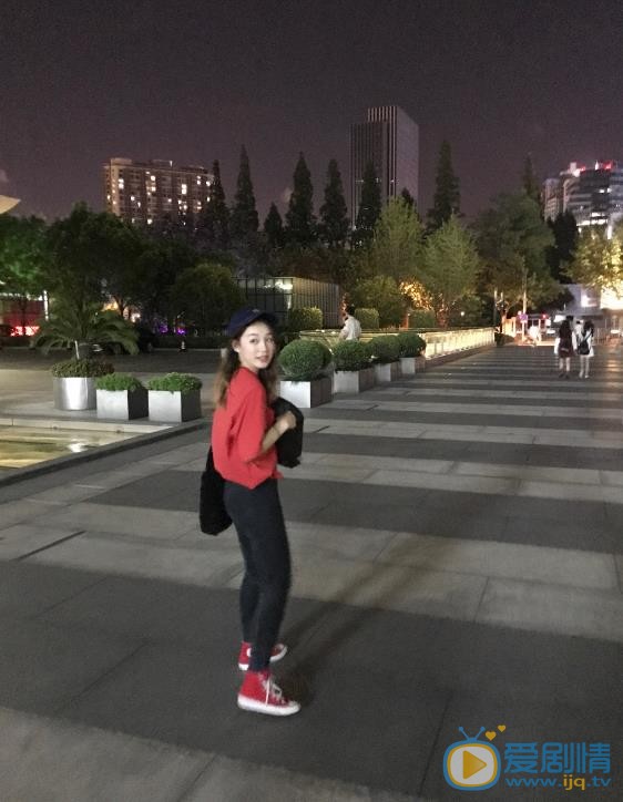 徐梦洁街拍 徐梦洁高清写真_徐梦洁高清剧照