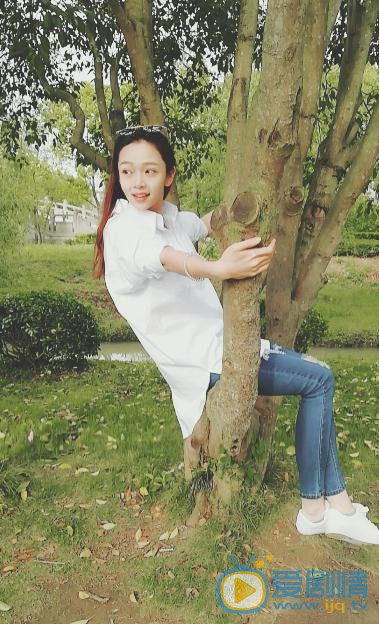 依莎生活照 依莎高清写真_依莎高清剧照