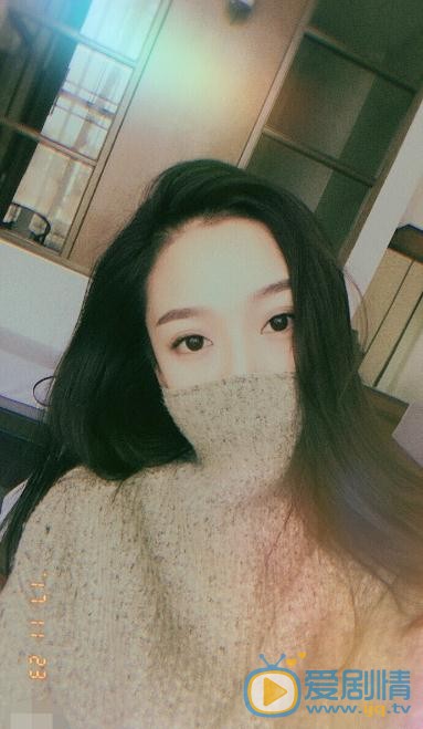 依莎生活照 依莎高清写真_依莎高清剧照