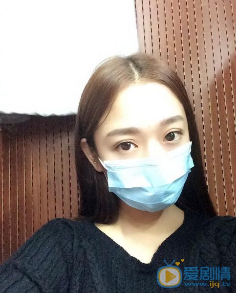 依莎生活照 依莎高清写真_依莎高清剧照