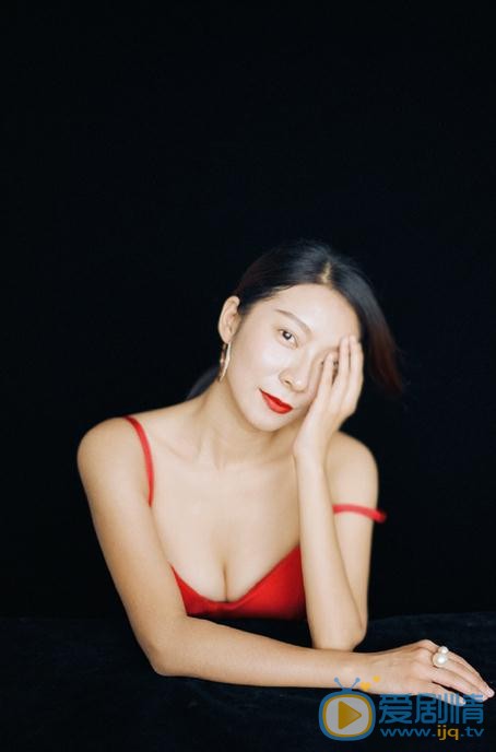 郭佳伊时尚写真 郭佳伊高清写真_郭佳伊高清剧照