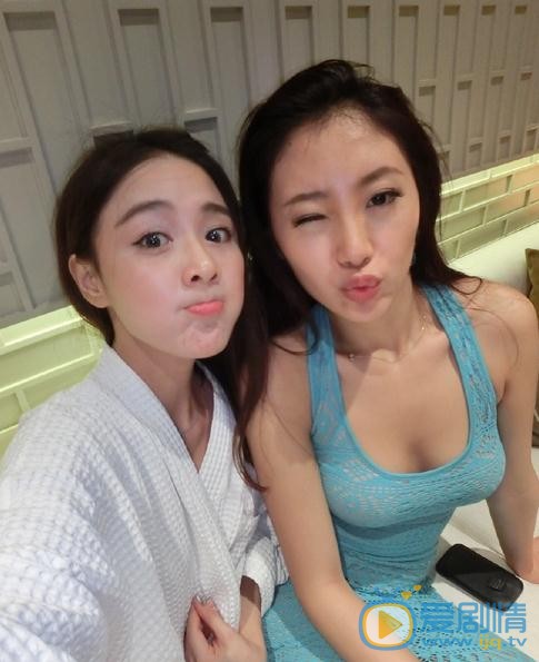 华艺涵与人合照 华艺涵高清写真_华艺涵高清剧照