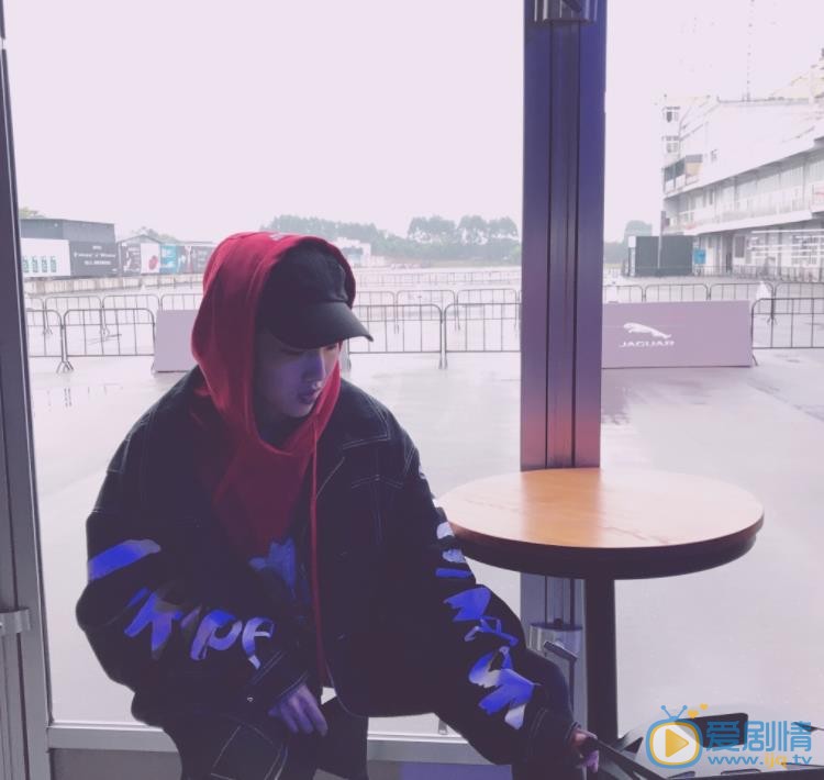 Yamy街拍 Yamy高清写真_Yamy高清剧照