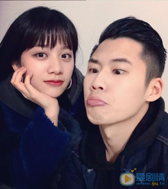 钟伟伦朋友合照 钟伟伦高清写真_钟伟伦高清剧照