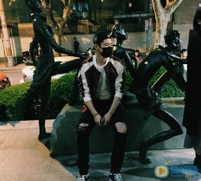 钟伟伦旅行大片 钟伟伦高清写真_钟伟伦高清剧照