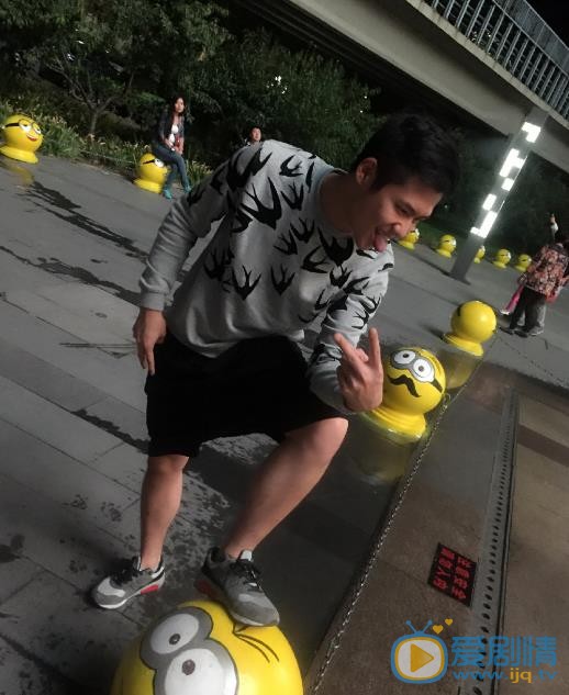 钟伟伦生活照 钟伟伦高清写真_钟伟伦高清剧照