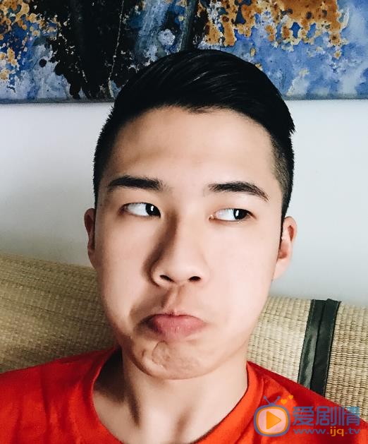 钟伟伦生活照 钟伟伦高清写真_钟伟伦高清剧照