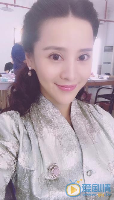纵昕芸片场照 纵昕芸高清写真_纵昕芸高清剧照