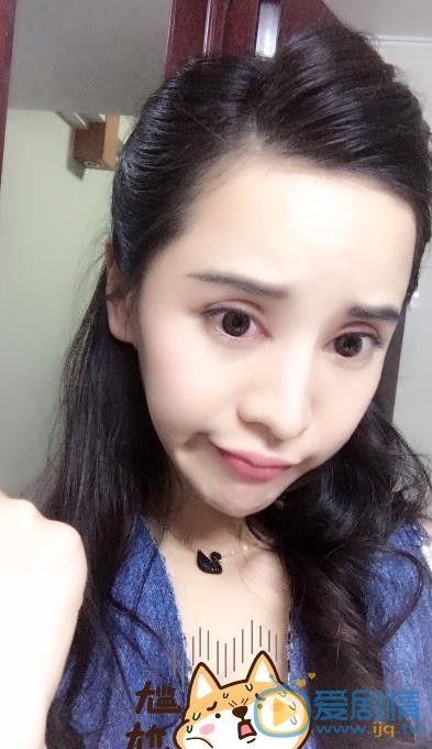 纵昕芸嘟嘴卖萌照 纵昕芸高清写真_纵昕芸高清剧照