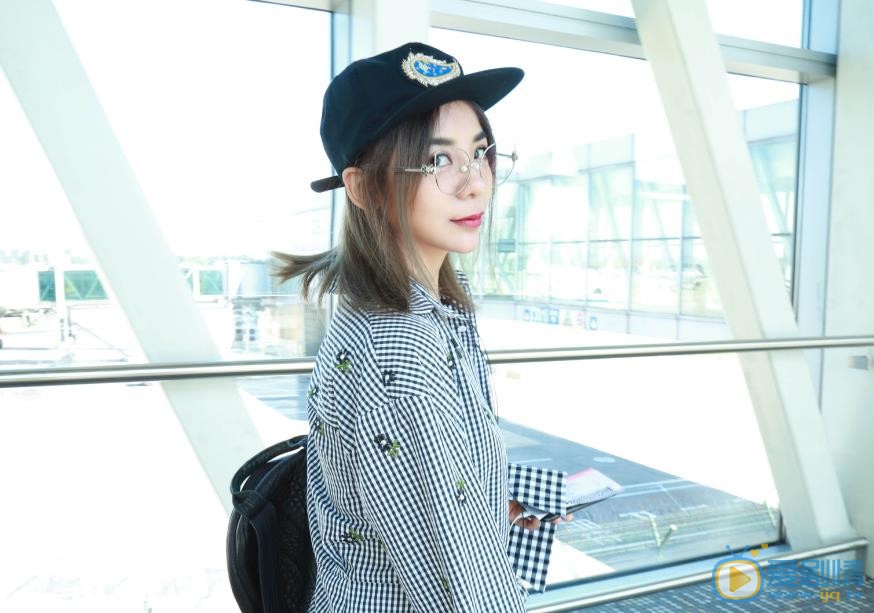 金玟岐时尚街拍 金玟岐高清写真_金玟岐高清剧照