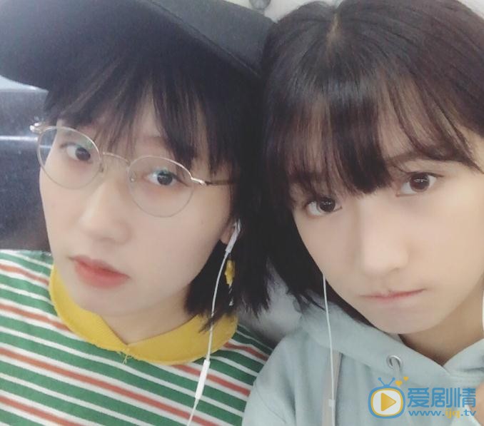 徐言雨与人合照 徐言雨高清写真_徐言雨高清剧照