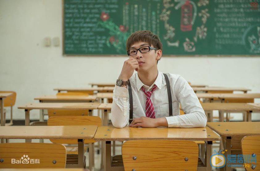 谭佑铭校园写真 谭佑铭高清写真_谭佑铭高清剧照