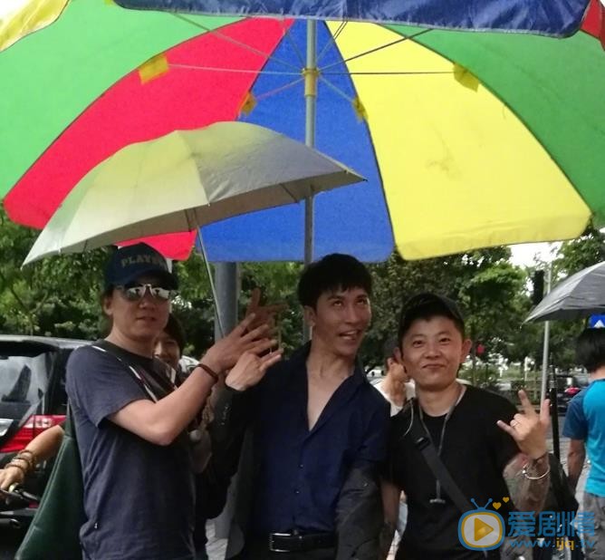 谭佑铭生活照 谭佑铭高清写真_谭佑铭高清剧照