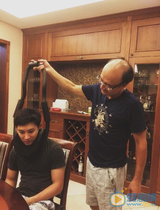 谭佑铭生活照 谭佑铭高清写真_谭佑铭高清剧照