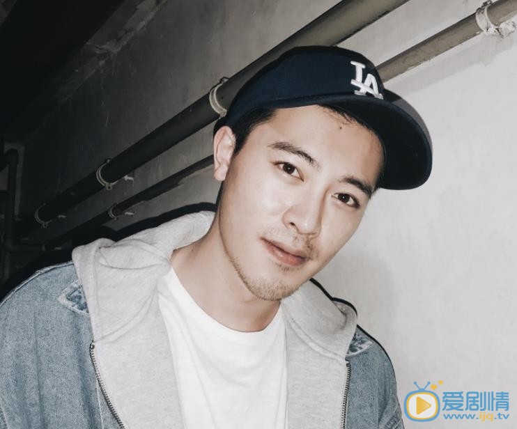 郑棠元生活照 郑棠元高清写真_郑棠元高清剧照