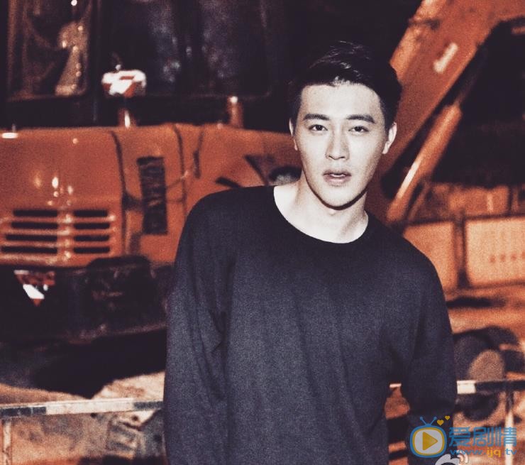 郑棠元时尚街拍 郑棠元高清写真_郑棠元高清剧照