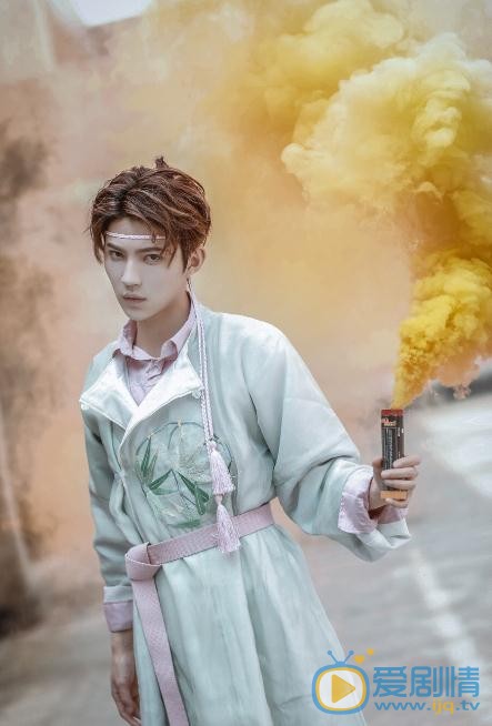 徐鹤尼汉服写真 徐鹤尼高清写真_徐鹤尼高清剧照