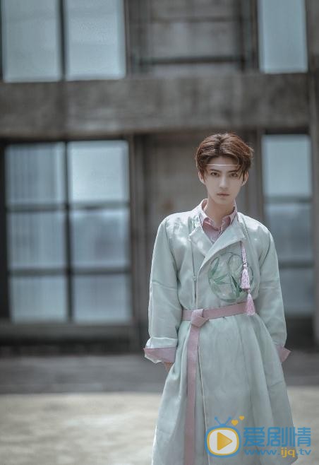 徐鹤尼汉服写真 徐鹤尼高清写真_徐鹤尼高清剧照