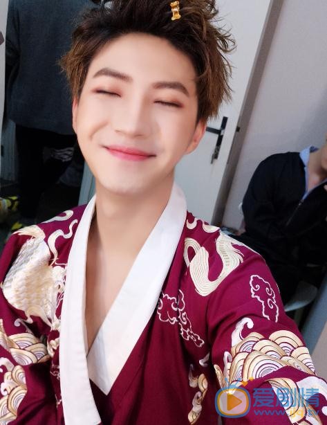 徐鹤尼生活照 徐鹤尼高清写真_徐鹤尼高清剧照