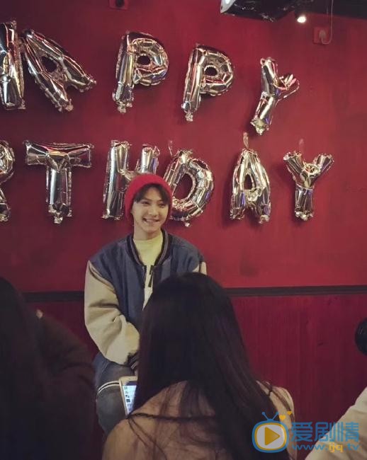 徐鹤尼生活照 徐鹤尼高清写真_徐鹤尼高清剧照