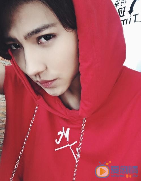 徐鹤尼生活照 徐鹤尼高清写真_徐鹤尼高清剧照