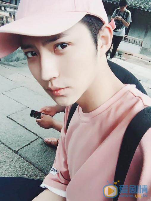 徐鹤尼生活照 徐鹤尼高清写真_徐鹤尼高清剧照