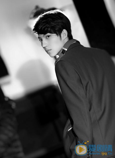 徐鹤尼生活照 徐鹤尼高清写真_徐鹤尼高清剧照